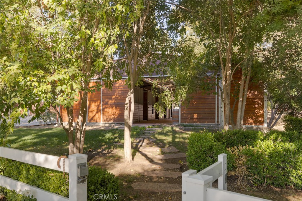 Agoura (850) - Residential