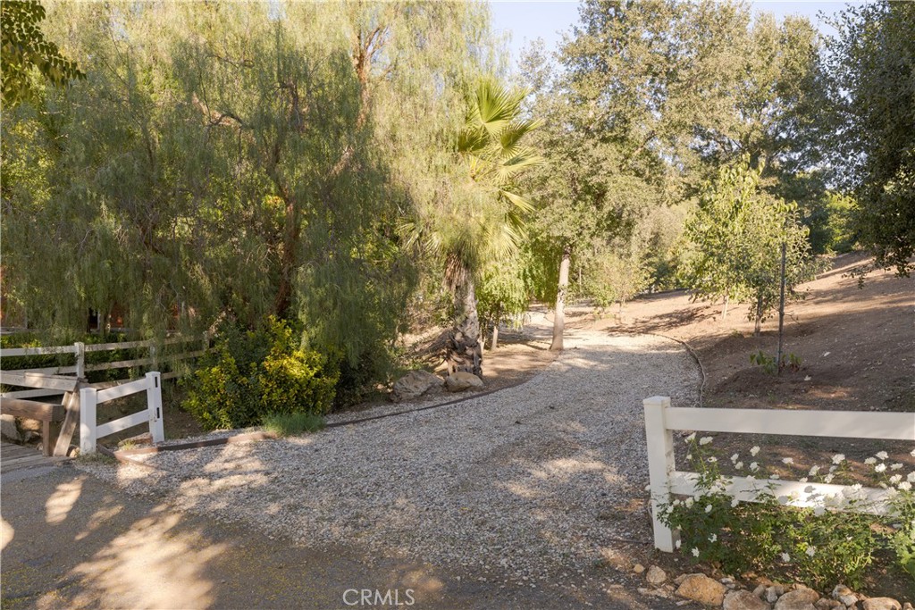 Agoura (850) - Residential