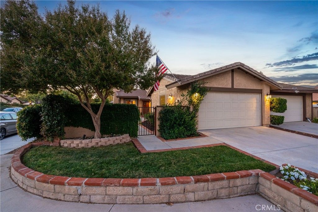 listing image 130725405288532539044