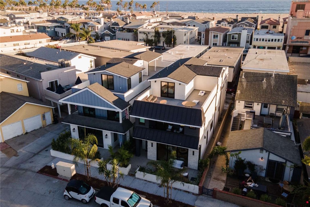315 E Bay Avenue