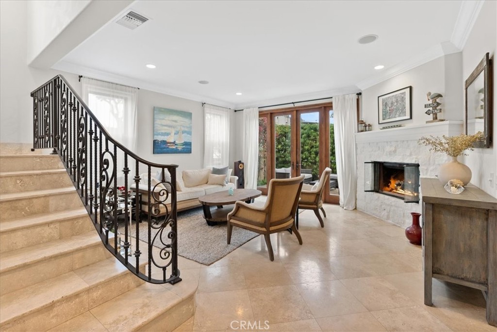Properties 703 Carnation Avenue