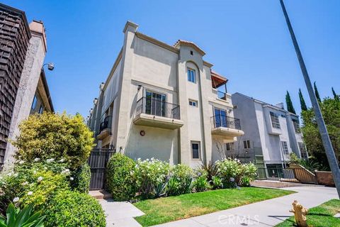 A home in Studio City