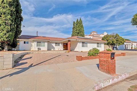 A home in Porter Ranch