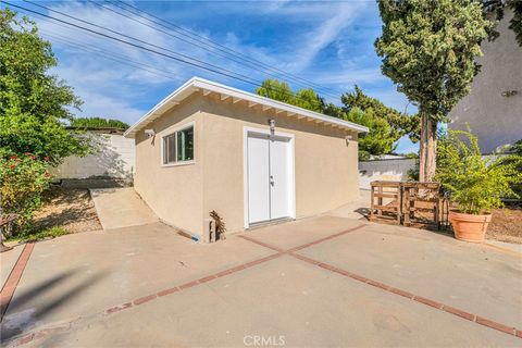 A home in Porter Ranch