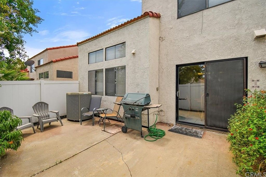 listing image 130721478939941584245