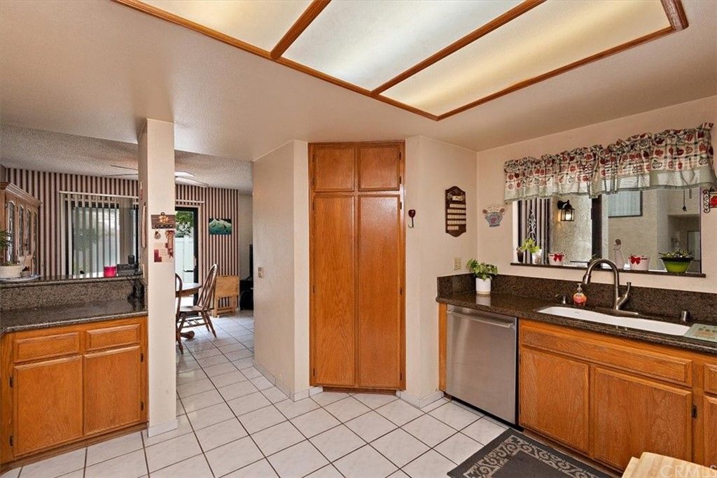 listing image 130728565943223243774