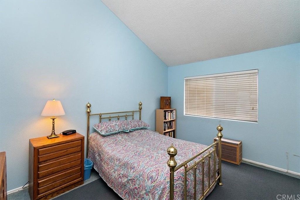 listing image 130720424810814742076