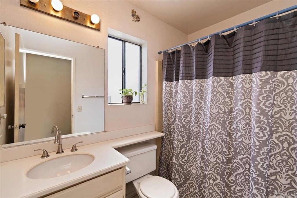 listing image 130726179670110221622