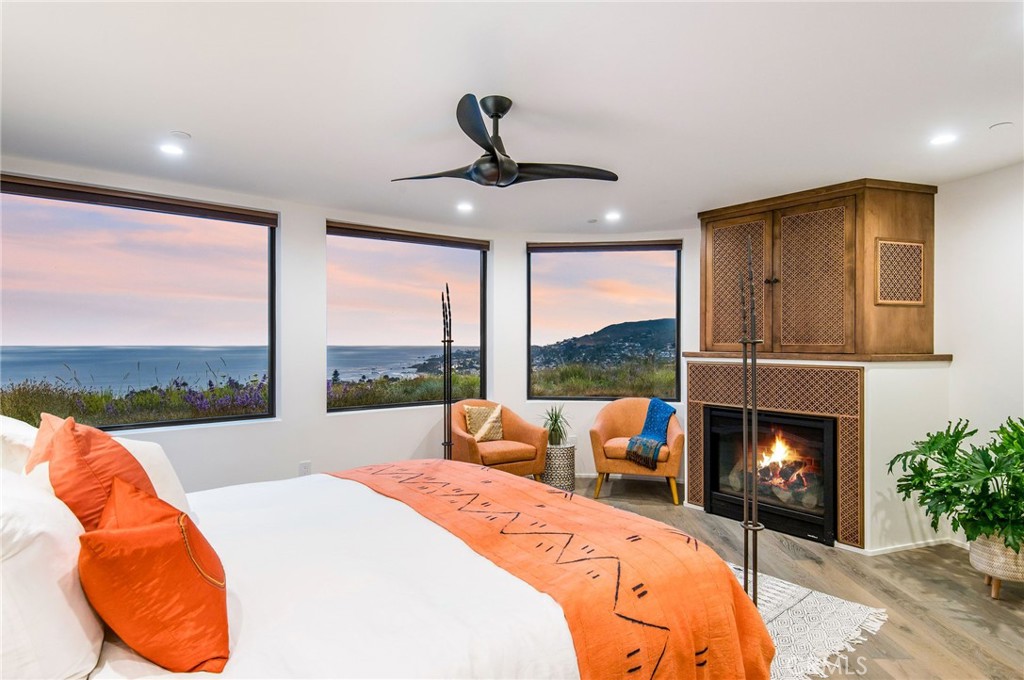 825 Coast View Drive