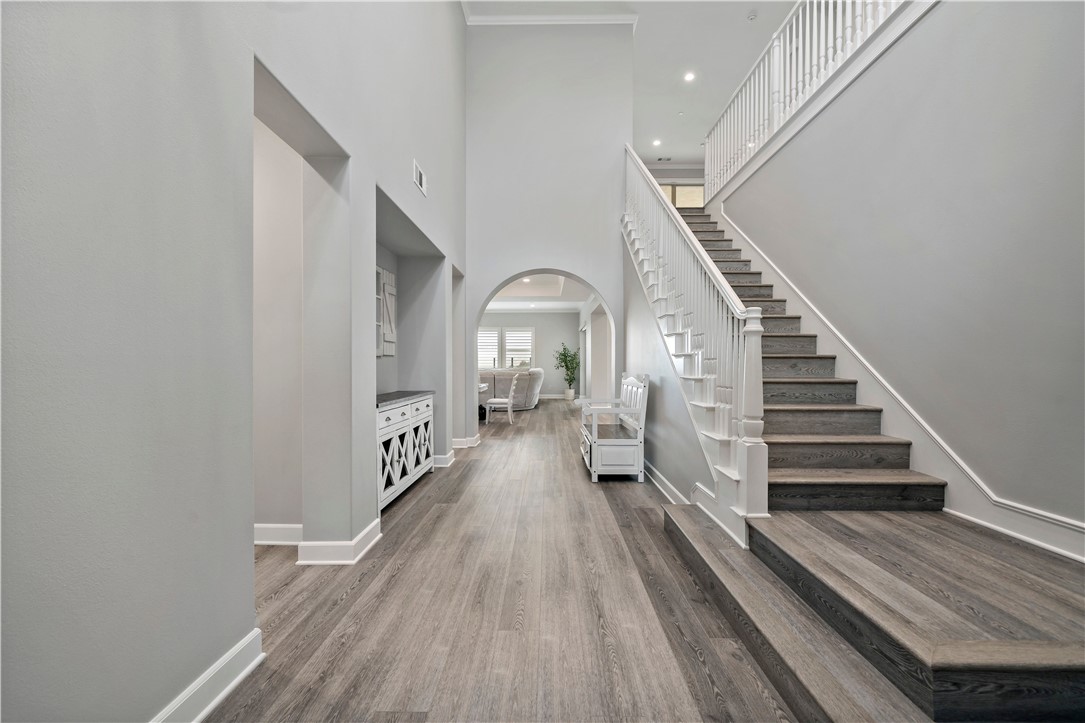 2552 Highland Oak Court