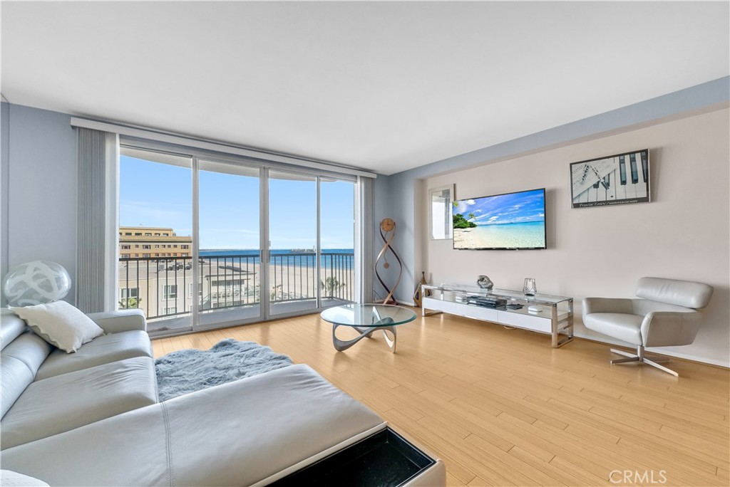 850 E Ocean Boulevard 702