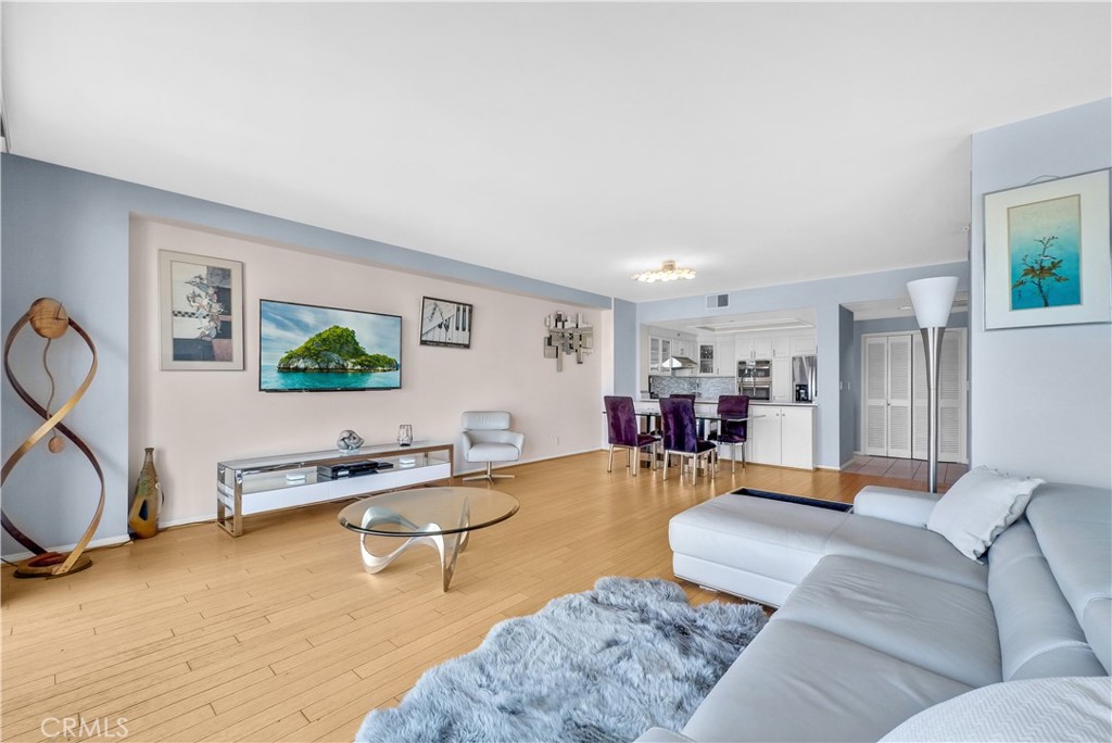 850 E Ocean Boulevard 702