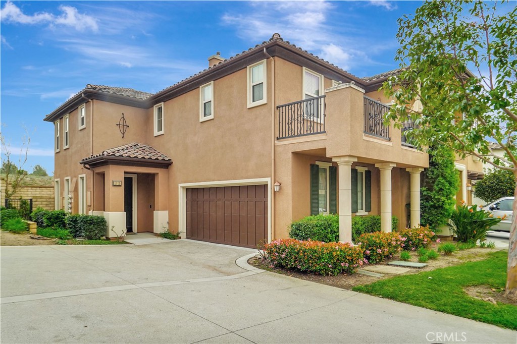 6818 Simmons Way