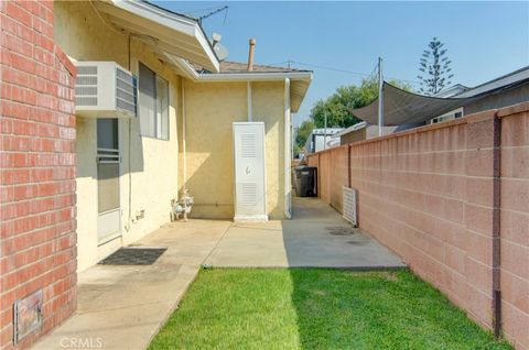 A home in La Mirada