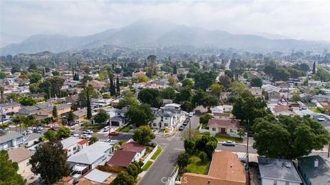 A home in Sunland