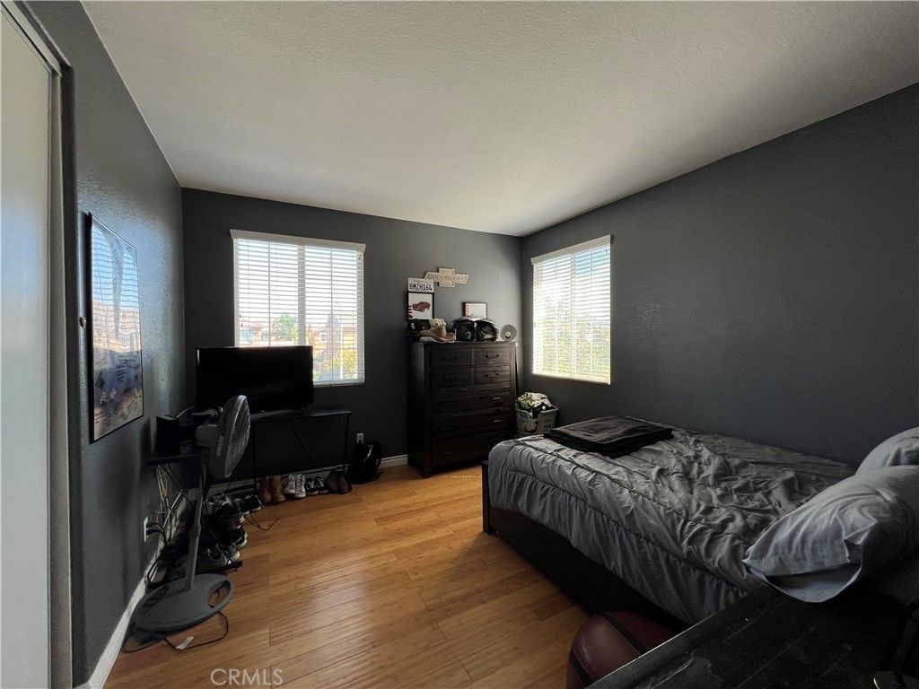 listing image 130721510539707733201