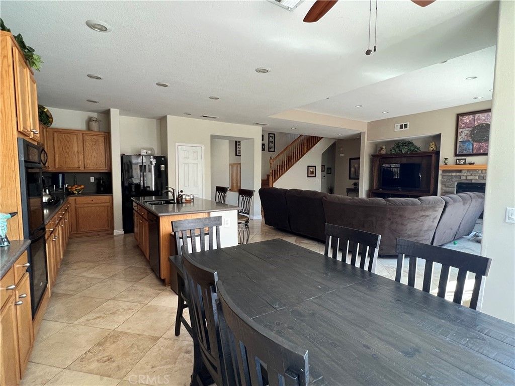 listing image 130724612828719037597