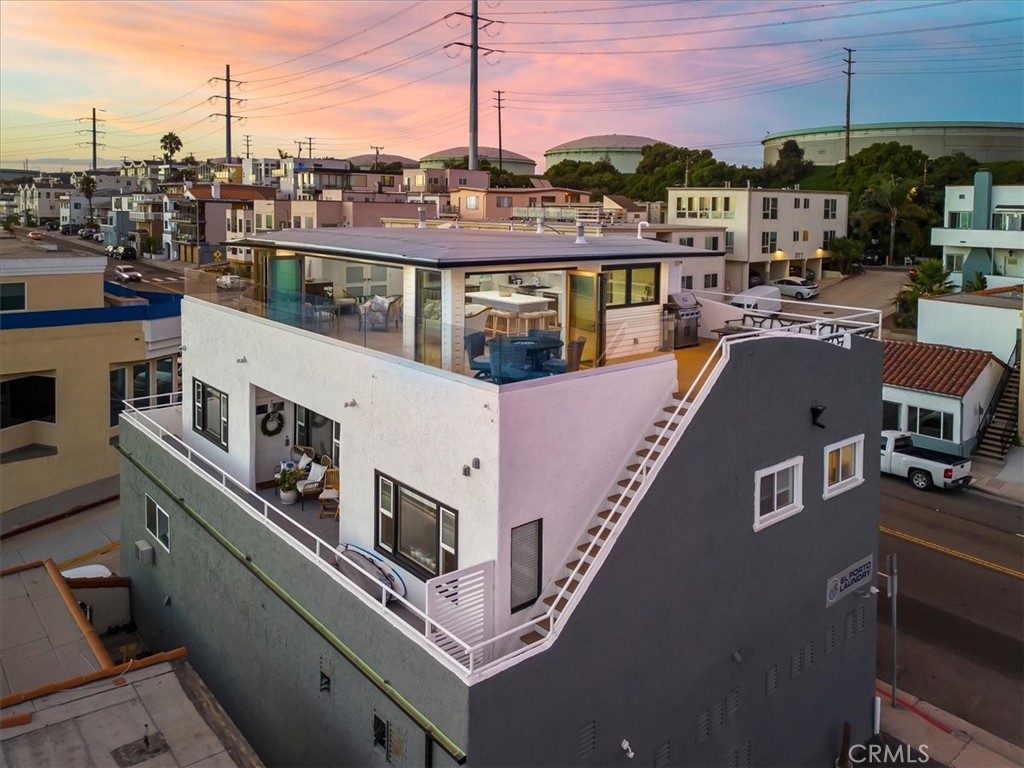 3921 Highland Avenue