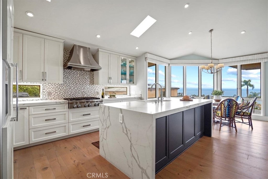 437 Emerald Bay