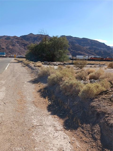 Photo of 0 Mountain View Road, Newberry Springs, CA 92365 (MLS # IG25037598) Photo of 0 Mountain View Road, Newberry Springs, CA 92365 (MLS # IG25037598)