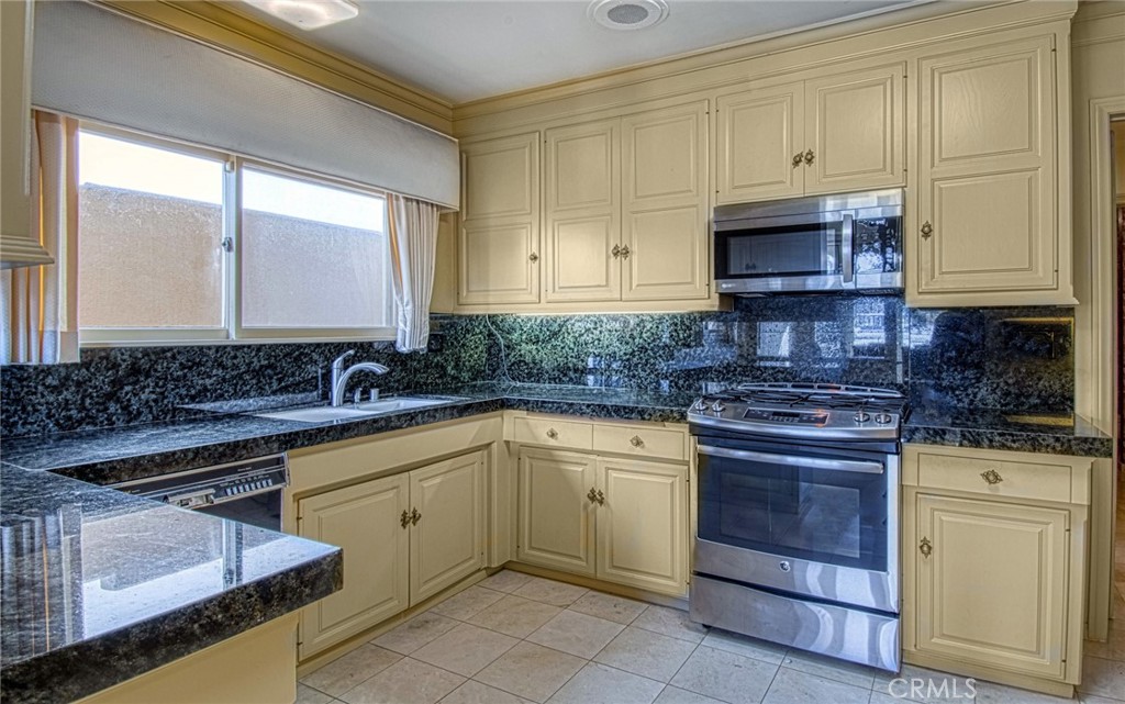 Linda Isle (LIND) - Residential