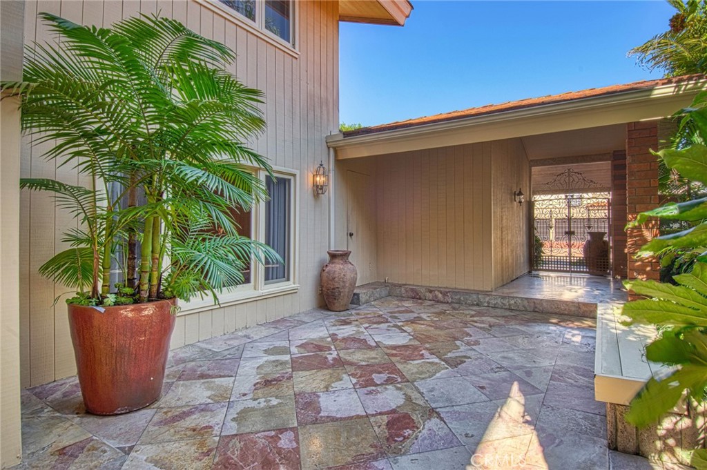 Linda Isle (LIND) - Residential