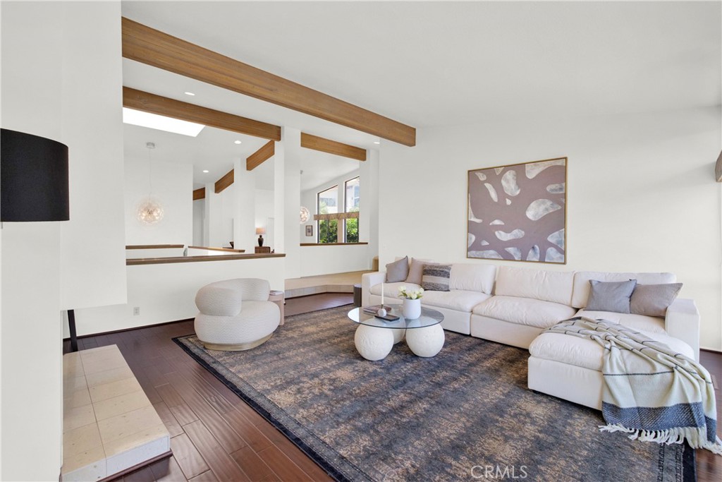 32701 Via Palacio