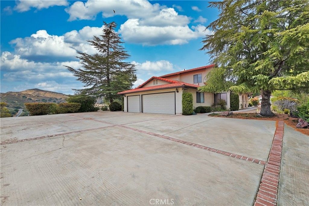 listing image 130726155540088505191