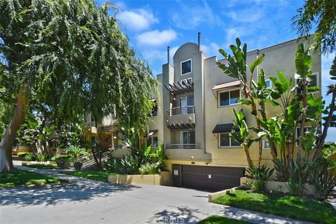 A home in Studio City