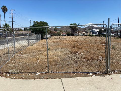 127 W graham Avenue Lake Elsinore CA 92530