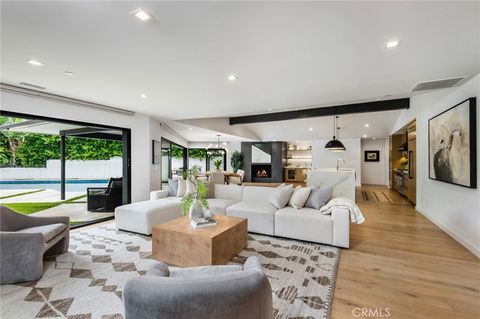 A home in Corona Del Mar