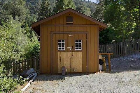 A home in Pine Mountain Club