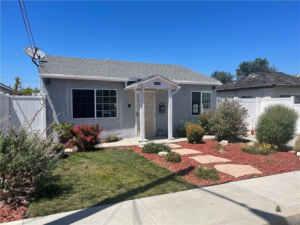 listing image 130728778949947189088