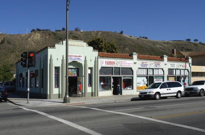 This unique offering presents a 4-unit, free-standing retail building located in the heart of Ventura. Originally constructed in 1925, the property is zoned C2, providing a range of commercial uses. Situated in a prime location, this building boasts long-term tenants, creating a rare investment opportunity with consistent cash flow.
With 100% occupancy, the property has a solid history of tenant retention and lease stability, offering immediate income for potential investors. However, with current rents below market value, there is significant upside potential for investors to capitalize on rent adjustments, aligning the property with current market trends.
This property presents an exciting opportunity for investors seeking long-term value appreciation, steady cash flow, and the potential to enhance returns by optimizing rent structures. The location of this property is key and positioned in a growing market, making it an ideal investment for sustained income and value appreciation.