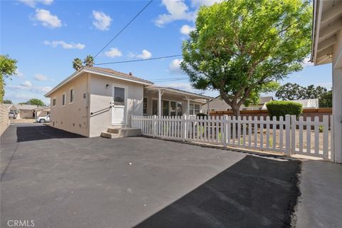 A home in Mission Hills (San Fernando)