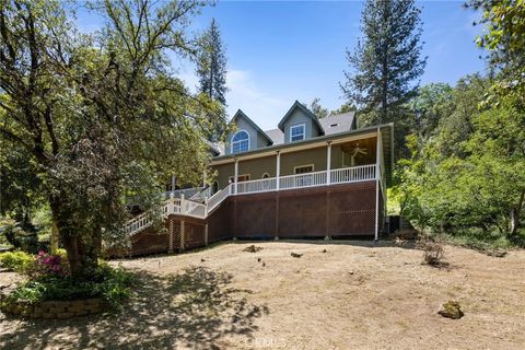 A home in Mariposa