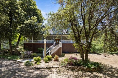 A home in Mariposa