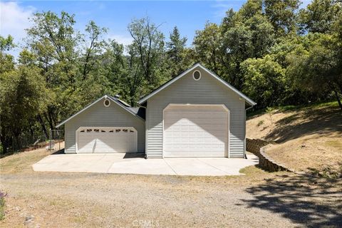 A home in Mariposa