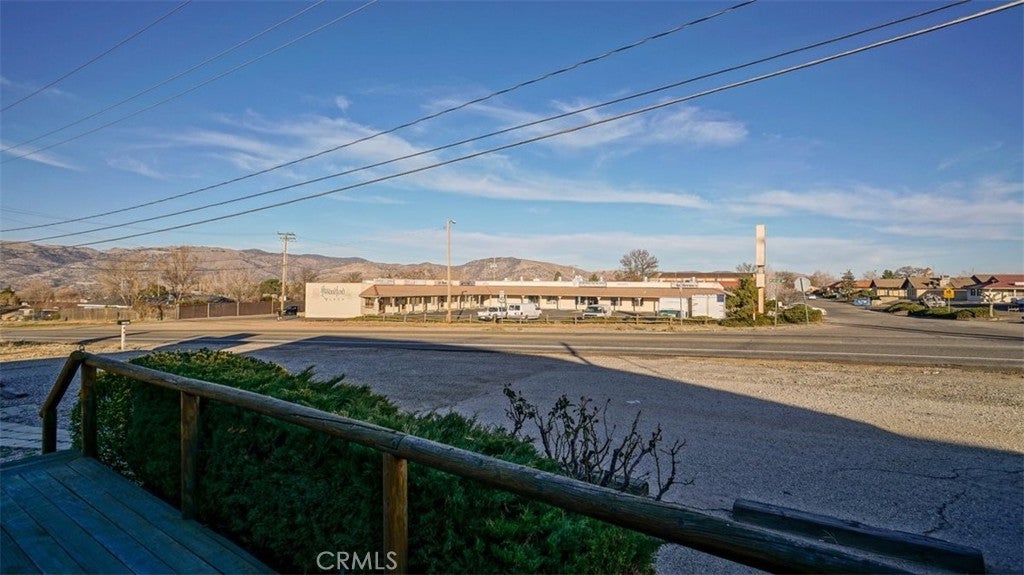 21069 Woodford Tehachapi Rd