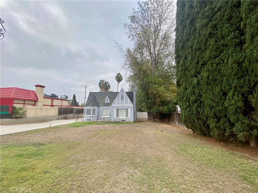 15844 Whittier Boulevard