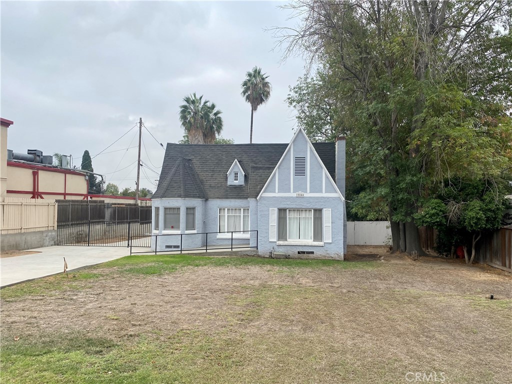 15844 Whittier Boulevard