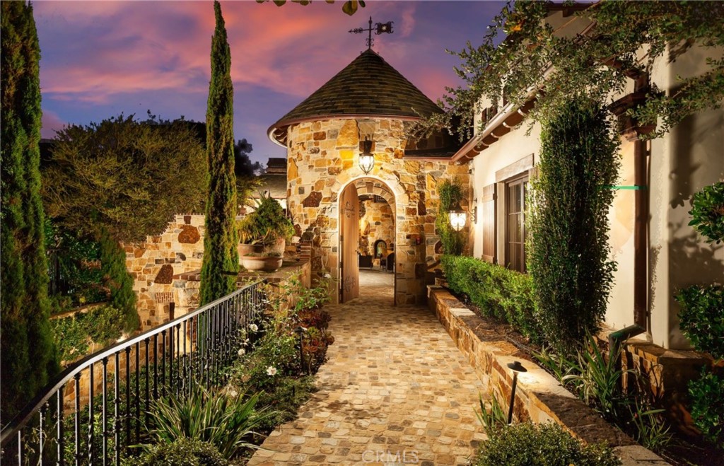Shore Cliffs (SHOR) - Residential