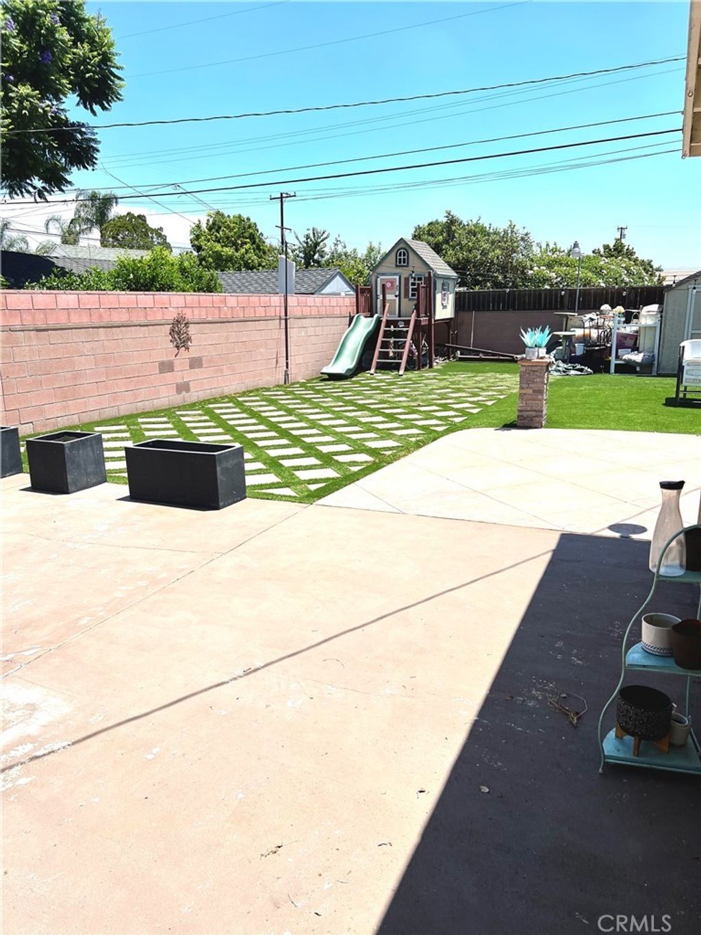 listing image 130722352493261704237