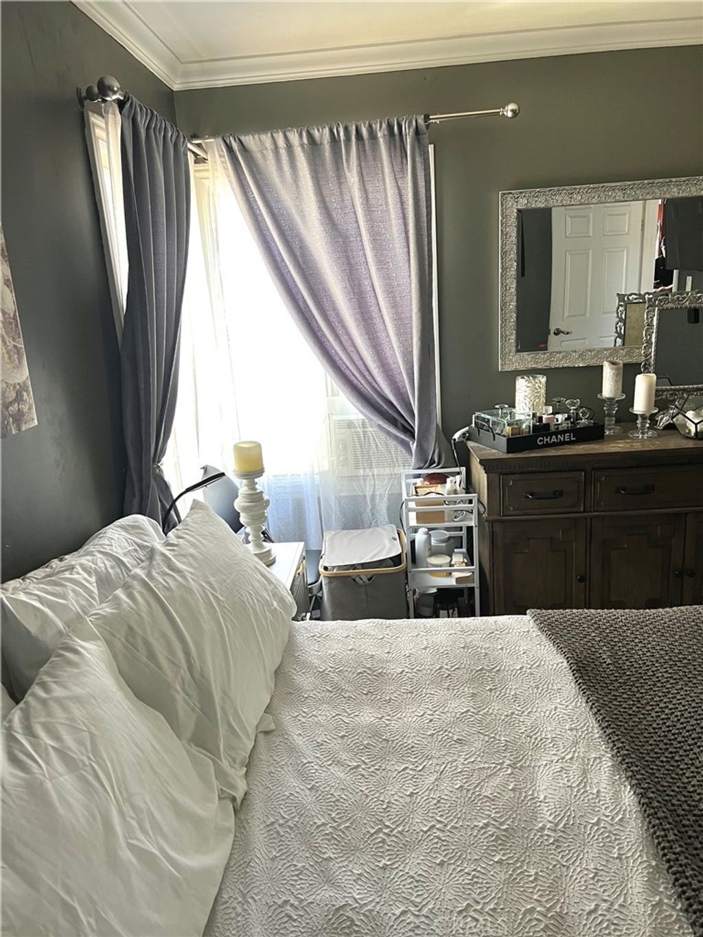 listing image 130721350769023318689