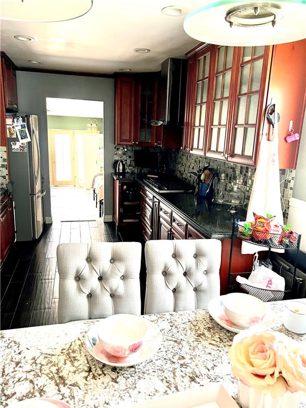 listing image 130720818030795845292
