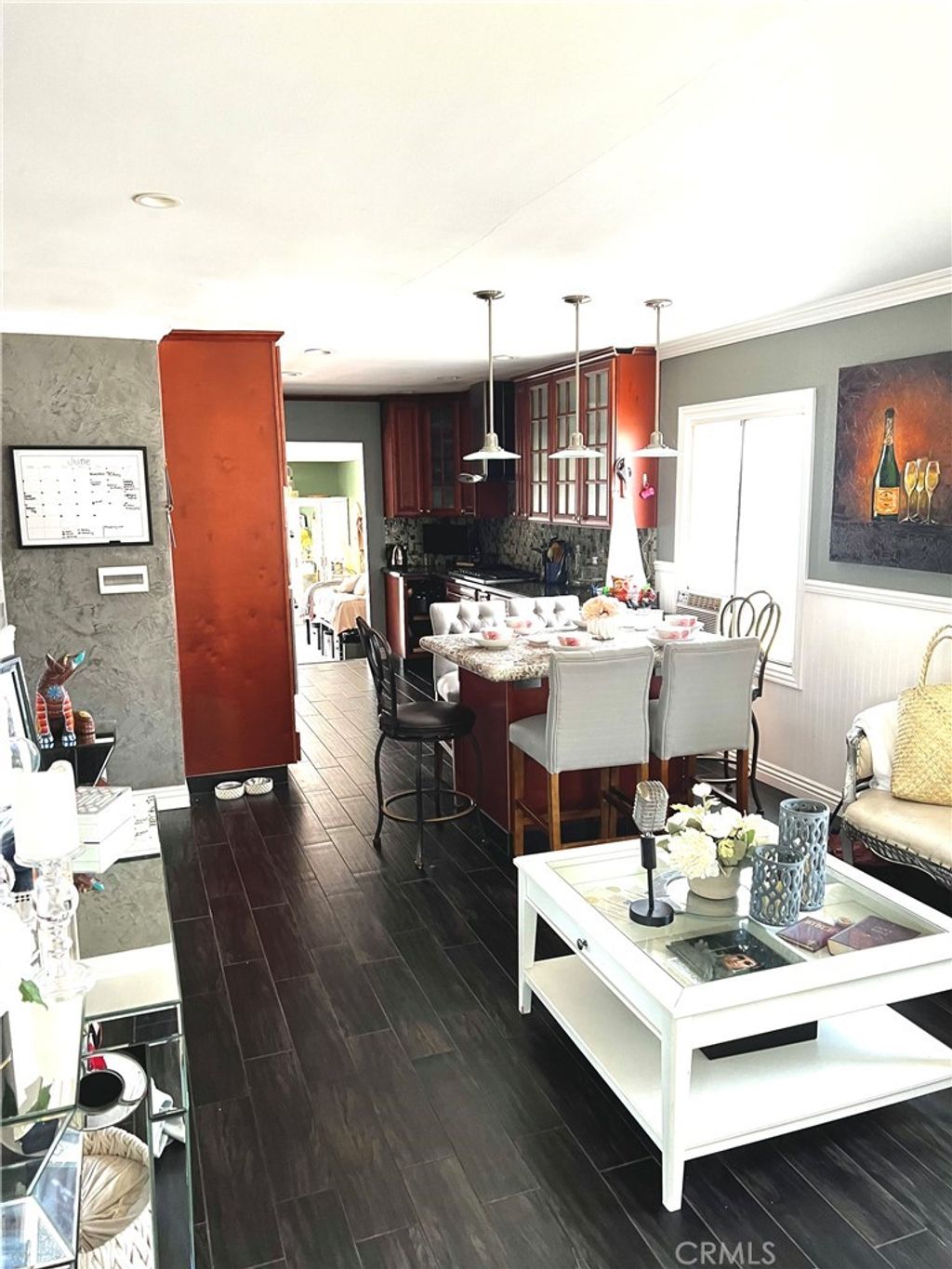 listing image 130720726465316230051
