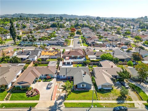 A home in La Mirada