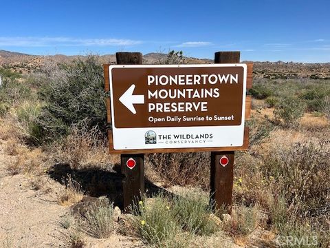 A home in Pioneertown