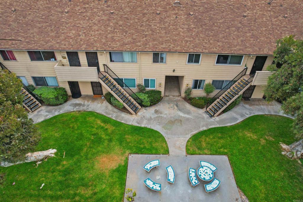 Photo 4 of 36 of 1274 Holly Avenue condo