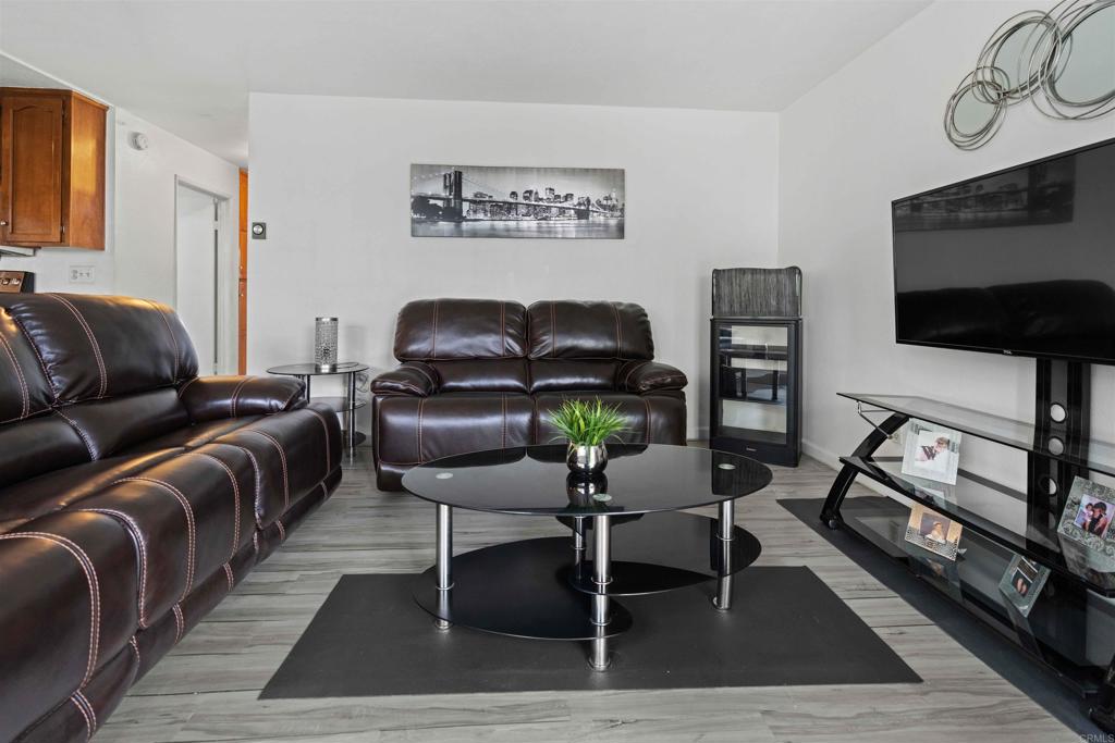 Photo 9 of 36 of 1274 Holly Avenue condo